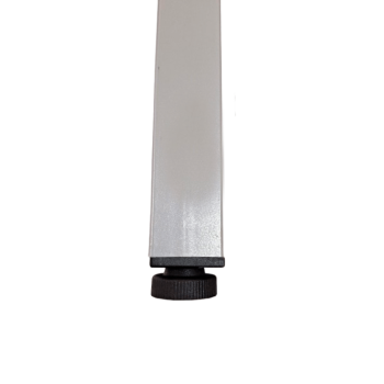 Square leveler with leg