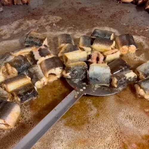 Set aside the meat and mark the eel