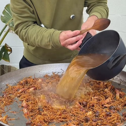 6.- Reduce the tomato