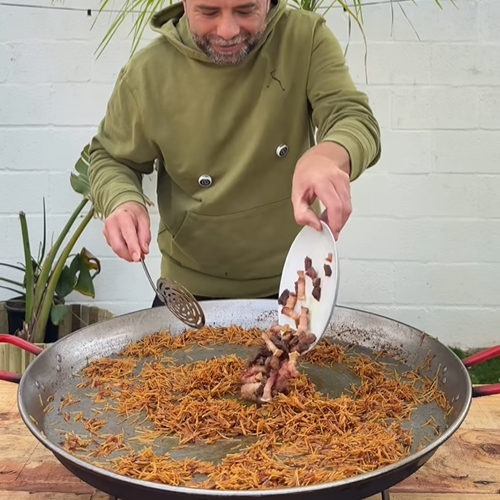 6.- Reduce the tomato