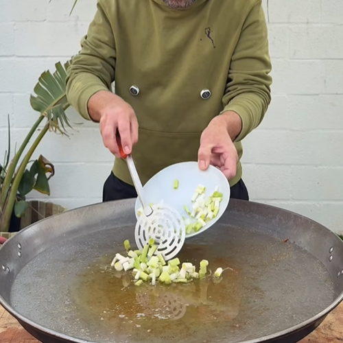 4.- Sauté the vegetables