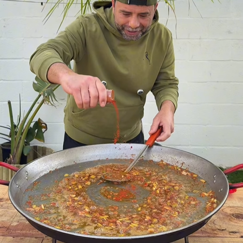 6.- Reduce the tomato