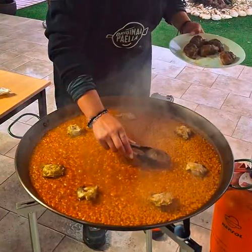 6.- Reduce the tomato