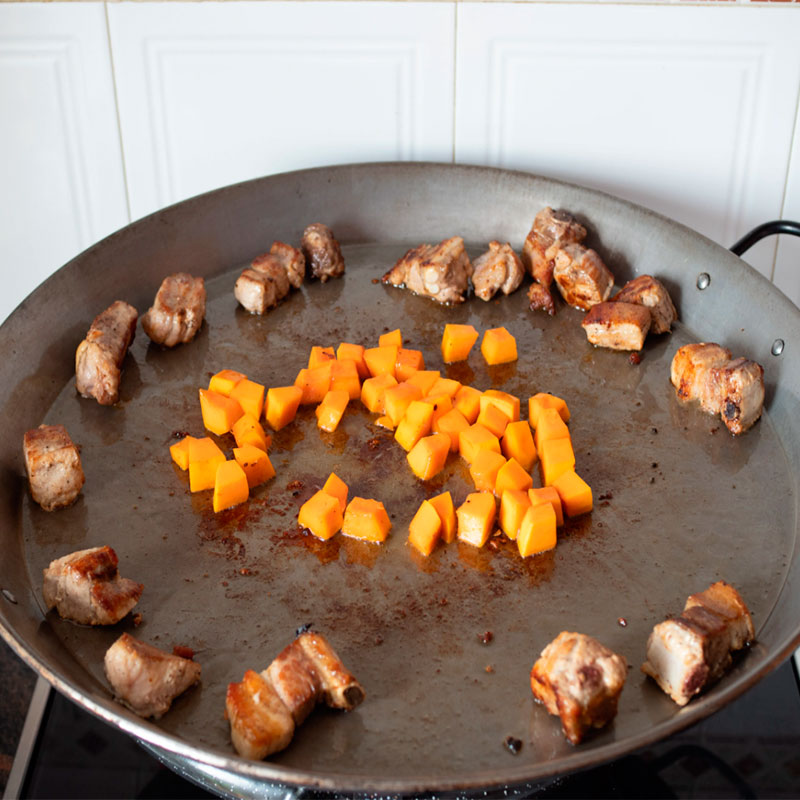 Originalpaella - Easy Ribs and Pumpkin Rice Recipe
