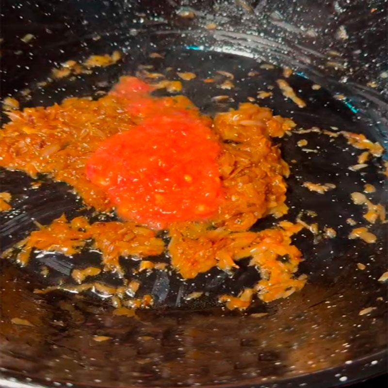 4.- Fry the onion
