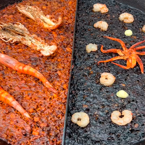 Double recipe from _comeydisfruta_: Seafood rice and black rice with squid