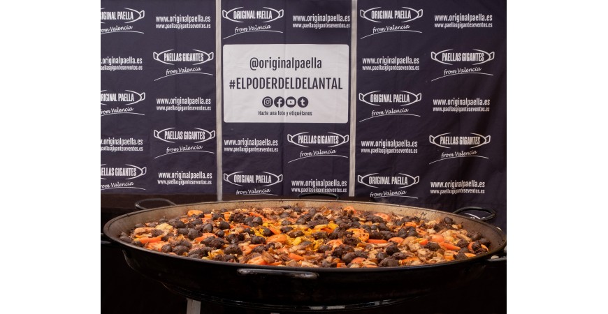 Recipe from @originalpaella: Baked rice in paella