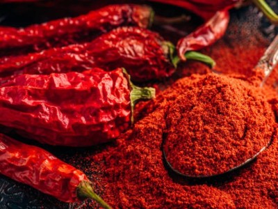 Does paella have paprika? Properties and uses of paprika in paella