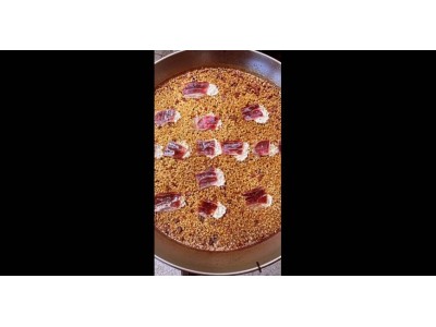 Recipe by @fanaticook: Dry rice with fried egg foam and acorn-fed Iberian shoulde