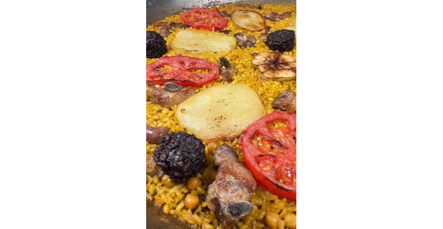 Recipe from _comeydisfruta_: Paella baked rice dish