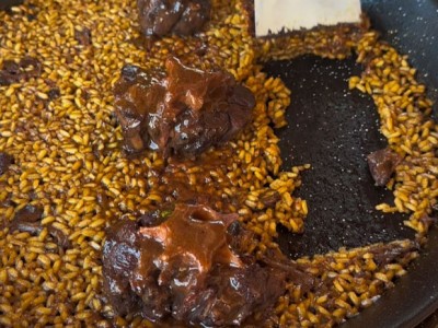 Recipe by @fanaticook: rice with stewed oxtail