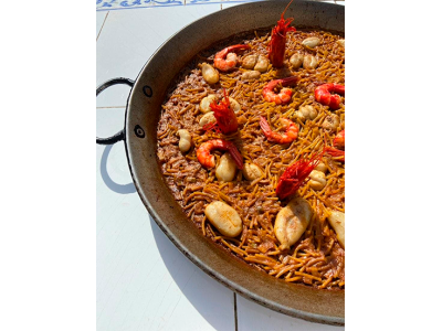 Recipe by @cooking_jorge: Fideuá of cuttlefish roe and prawns