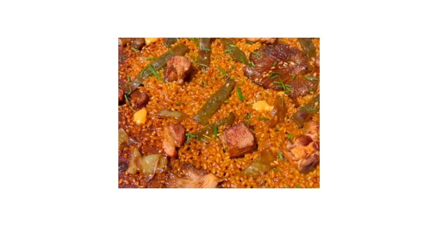 Receta de _comeydisfruta_: Arroz con presa Ibérica, setas y ajos tiernos