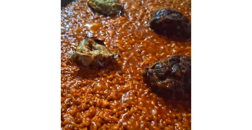 Receta de @virycheff: Arroz de carrillera y flor de alcachofa con reducción de teriyaki