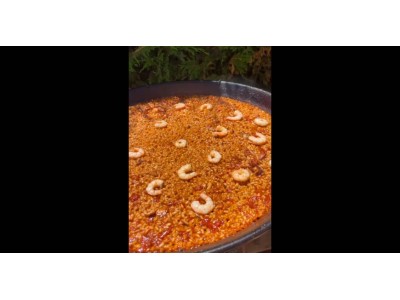 @cherenayuso recipe: squid and prawn paella