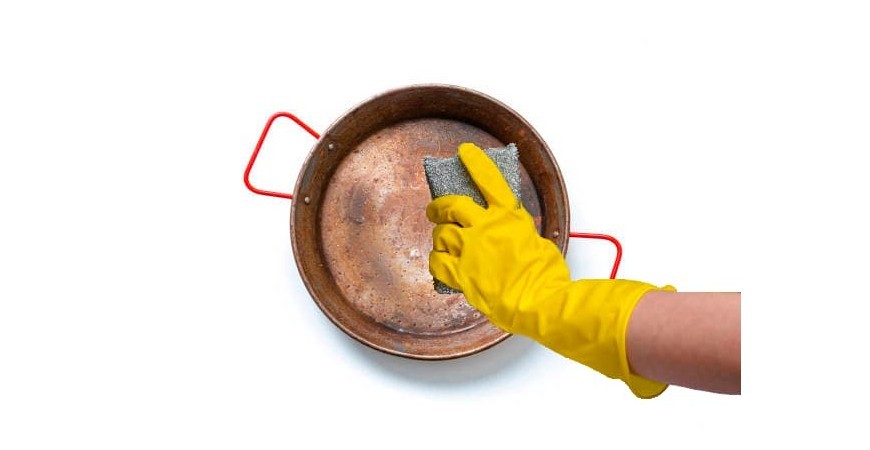 How to clean your paella pan