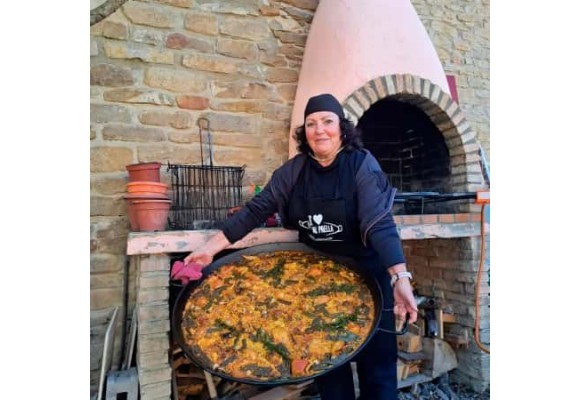 Hall of fame paella makers and paella pans