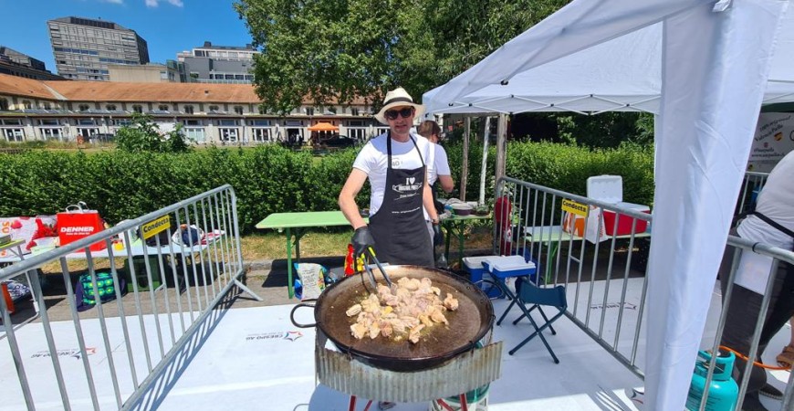 Hall of fame paella makers and paella pans